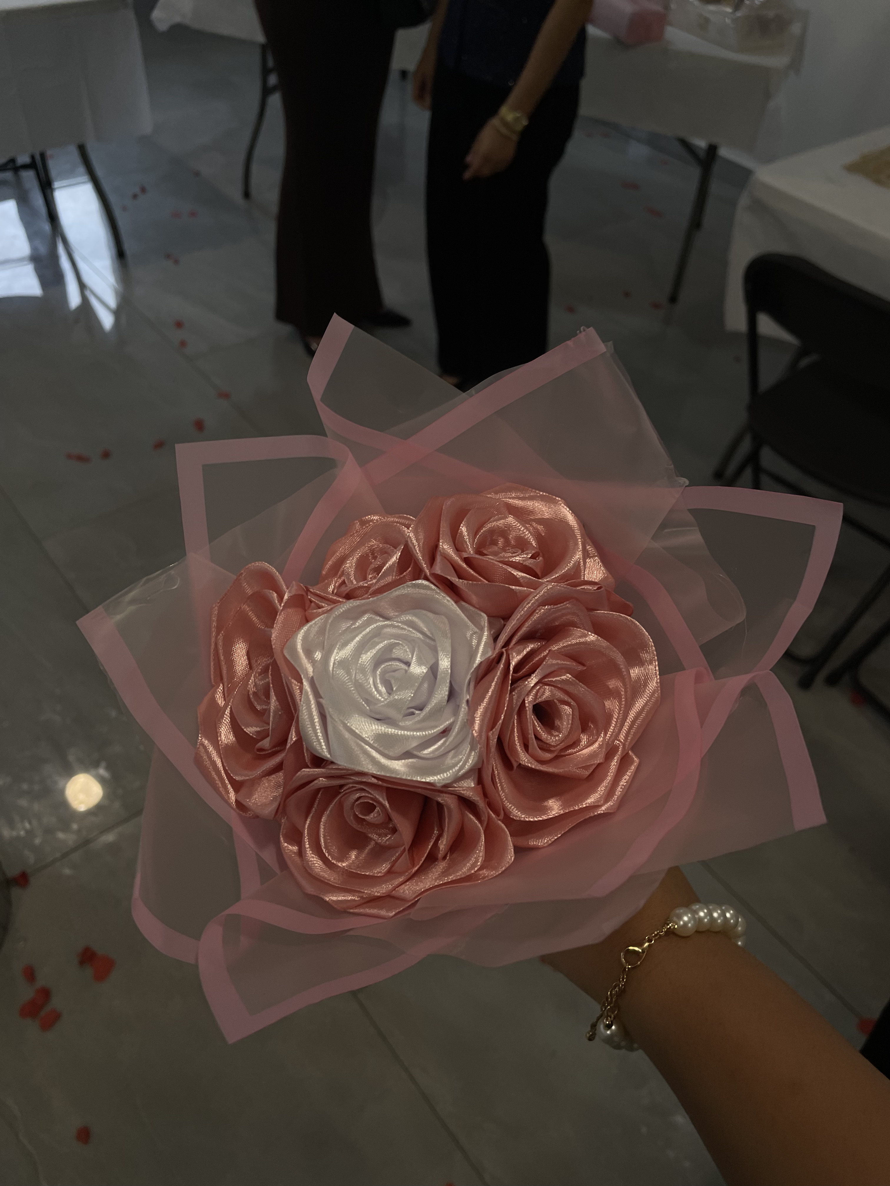 Petite rose